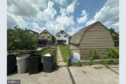 2018 Constitution Blvd, New Kensington, PA 15068 - Photo 13
