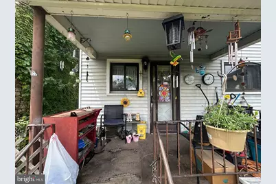 2018 Constitution Blvd, New Kensington, PA 15068 - Photo 5