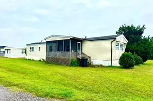 8272 Sea Bird Dr, Chincoteague Island, VA 23336 - Photo 19