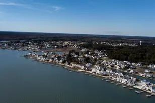 37444 Castaway Dr, Greenbackville, VA 23356 - Photo 15