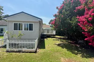 5122 Serenity Ln, Chincoteague Island, VA 23336 - Photo 3