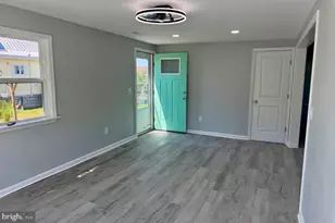 3273 Colona St, Chincoteague Island, VA 23336 - Photo 17