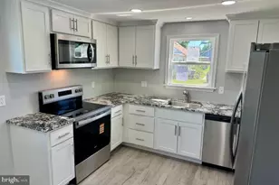 3273 Colona St, Chincoteague Island, VA 23336 - Photo 5