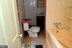 25588 Shore Main Dr, Bloxom, VA 23308 - Photo 23