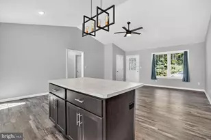 37406 Davey Jones Blvd, Greenbackville, VA 23356 - Photo 9