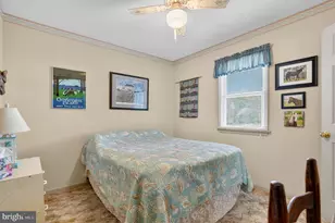 6135 Martin Ln, Chincoteague Island, VA 23336 - Photo 19