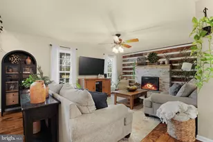 25326 Maryland Ave, Onley, VA 23418 - Photo 9