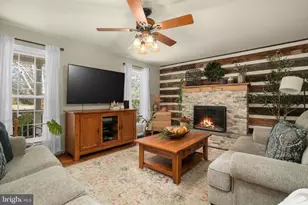 25326 Maryland Ave, Onley, VA 23418 - Photo 11