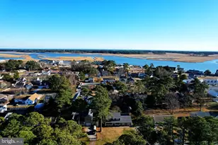 4120 Sunnywood Dr, Chincoteague Island, VA 23336 - Photo 5