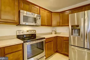 38027 Davey Jones Blvd, Greenbackville, VA 23356 - Photo 9