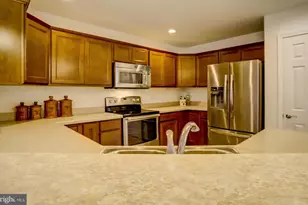 38027 Davey Jones Blvd, Greenbackville, VA 23356 - Photo 5