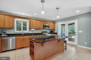 37420 Driftwood Dr, Greenbackville, VA 23356 - Photo 11