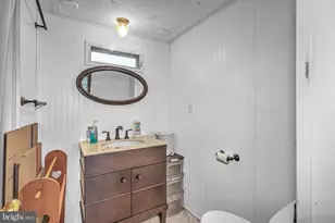 5372 McCleary Dr, Chincoteague Island, VA 23336 - Photo 5