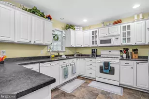 37323 Davey Jones Blvd, Greenbackville, VA 23356 - Photo 11