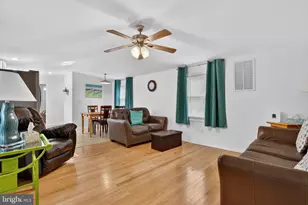 33238 Evergreen Dr, New Church, VA 23415 - Photo 7
