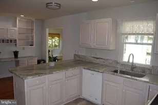 37142 Main Sail Ct, Greenbackville, VA 23356 - Photo 11