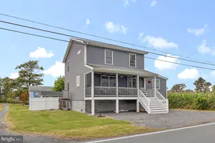 7210 Bunting Rd, Chincoteague Island, VA 23336 - Photo 3