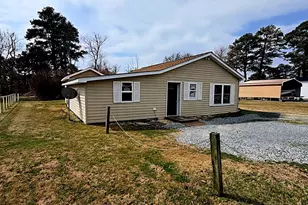 7158 Bunting Rd, Chincoteague Island, VA 23336 - Photo 3