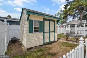 5138 Serenity Ln, Chincoteague Island, VA 23336 - Photo 35