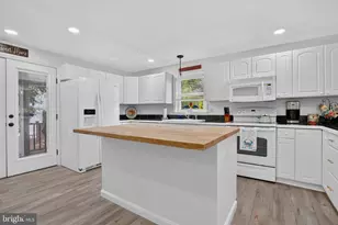 3566 Main St, Chincoteague Island, VA 23336 - Photo 13