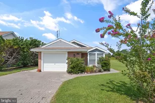 3184 Meridian Dr, Greenbackville, VA 23356 - Photo 3