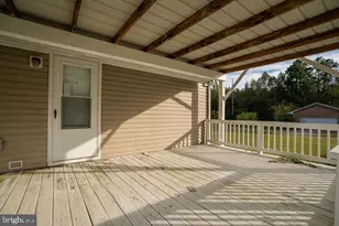 325 Bowlers Rd, Tappahannock, VA 22560 - Photo 15