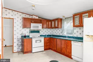 325 Bowlers Rd, Tappahannock, VA 22560 - Photo 9