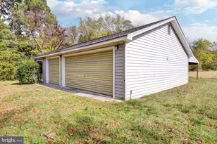 1126 Cloverdale Rd, Laneview, VA 22504 - Photo 35