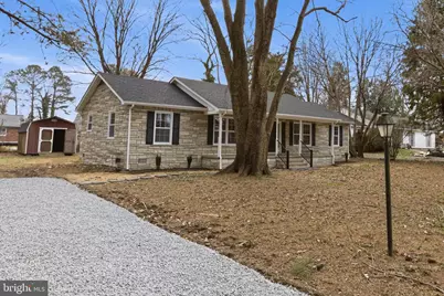 192 E Banbury Road, Tappahannock, VA 22560 - Photo 1