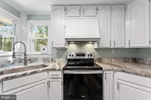 1218 Cheaneys Bridge Rd, Dunnsville, VA 22454 - Photo 5