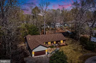 1120 Dillard St, Tappahannock, VA 22560 - Photo 1