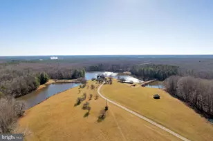 495 Deepwood Farm Dr, Scottsville, VA 24590 - Photo 3