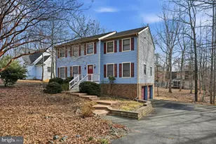 25 Woodlawn Dr, Palmyra, VA 22963 - Photo 1