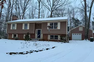 141 Mechunk Creek Dr, Troy, VA 22974 - Photo 7