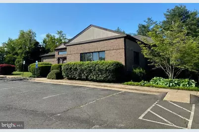 555 Hospital Drive, Warrenton, VA 20186 - Photo 3