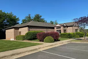 555 Hospital Dr, Warrenton, VA 20186 - Photo 1