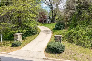 535 Winchester St, Warrenton, VA 20186 - Photo 3