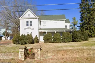 273 Waterloo St, Warrenton, VA 20186 - Photo 1