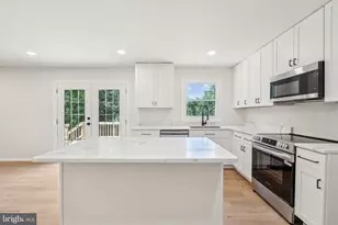 5323 Greatmeade Ln, Sumerduck, VA 22742 - Photo 5