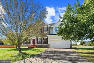 10853 King Nobel Ln, Bealeton, VA 22712 - Photo 1