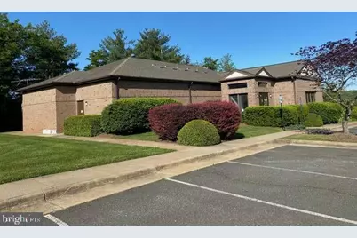 555 Hospital Drive, Warrenton, VA 20186 - Photo 1