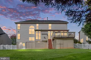 335 Preston Dr, Warrenton, VA 20186 - Photo 3