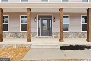 4823 Stonefield Ln, Warrenton, VA 20187 - Photo 3