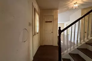 8742 Hunt Trail, Warrenton, VA 20187 - Photo 5