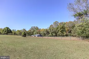 13206 Golden Dr, Sumerduck, VA 22742 - Photo 57