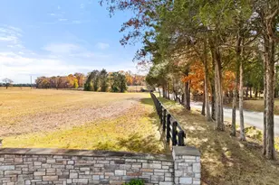 8485 Rogues Rd, Warrenton, VA 20187 - Photo 73