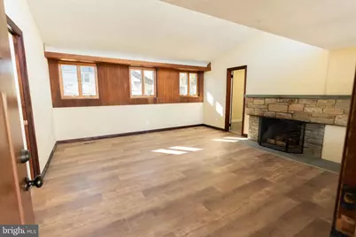 102 E Washington Street #B, Remington, VA 22734 - Photo 9