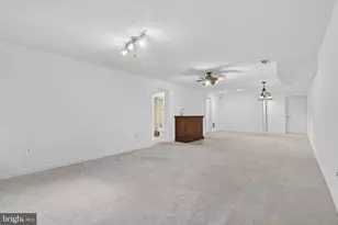 224 N View Cir, Warrenton, VA 20186 - Photo 49