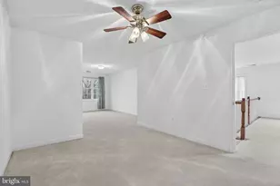 224 N View Cir, Warrenton, VA 20186 - Photo 43