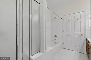 224 N View Cir, Warrenton, VA 20186 - Photo 27